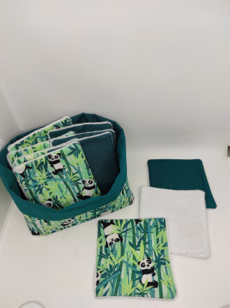 Panière et 10 lingettes en éponge de bambou motif panda et bambou